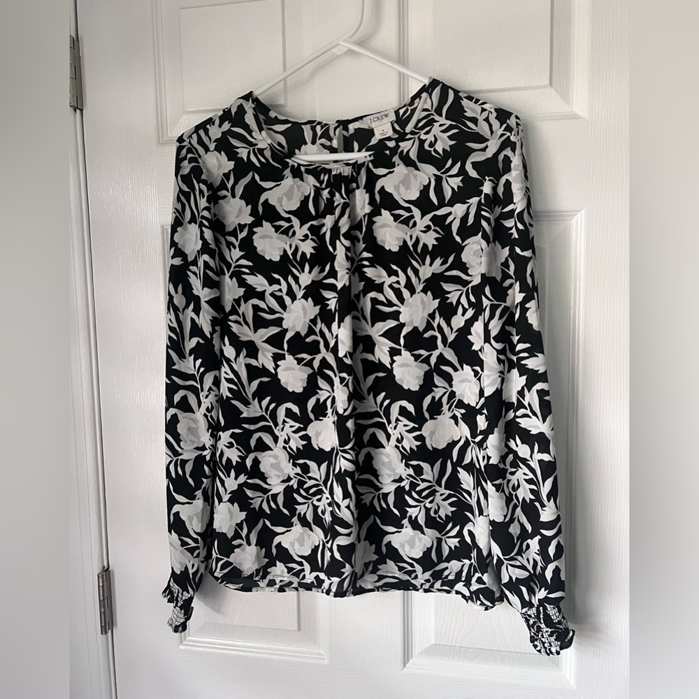 J Crew black and White floral top size small